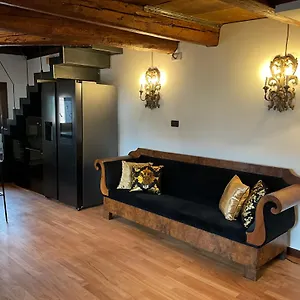 Lalux Apartment